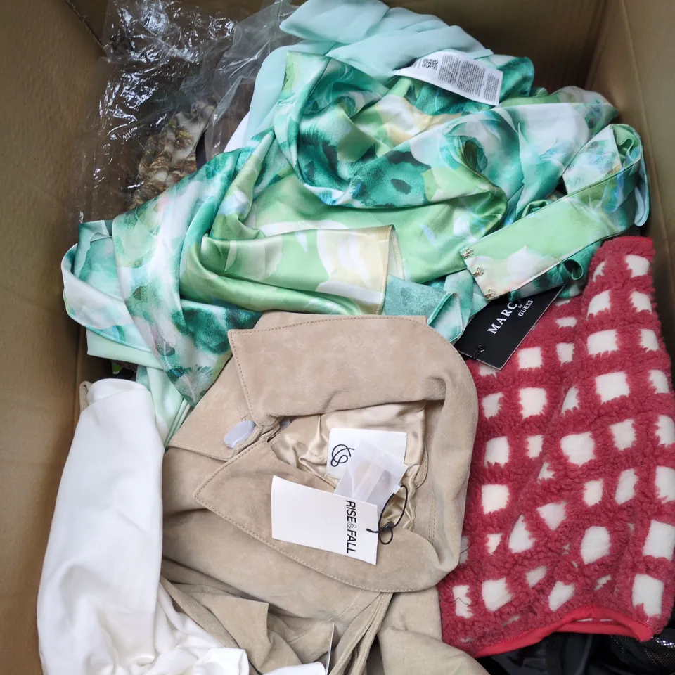 LARGE BOX OF APPROXIMATELY 25 ASSORTED CLOTHING ITEMS IN VARIOUS COLOURS, STYLES AND SIZES - COLLECTION ONLY