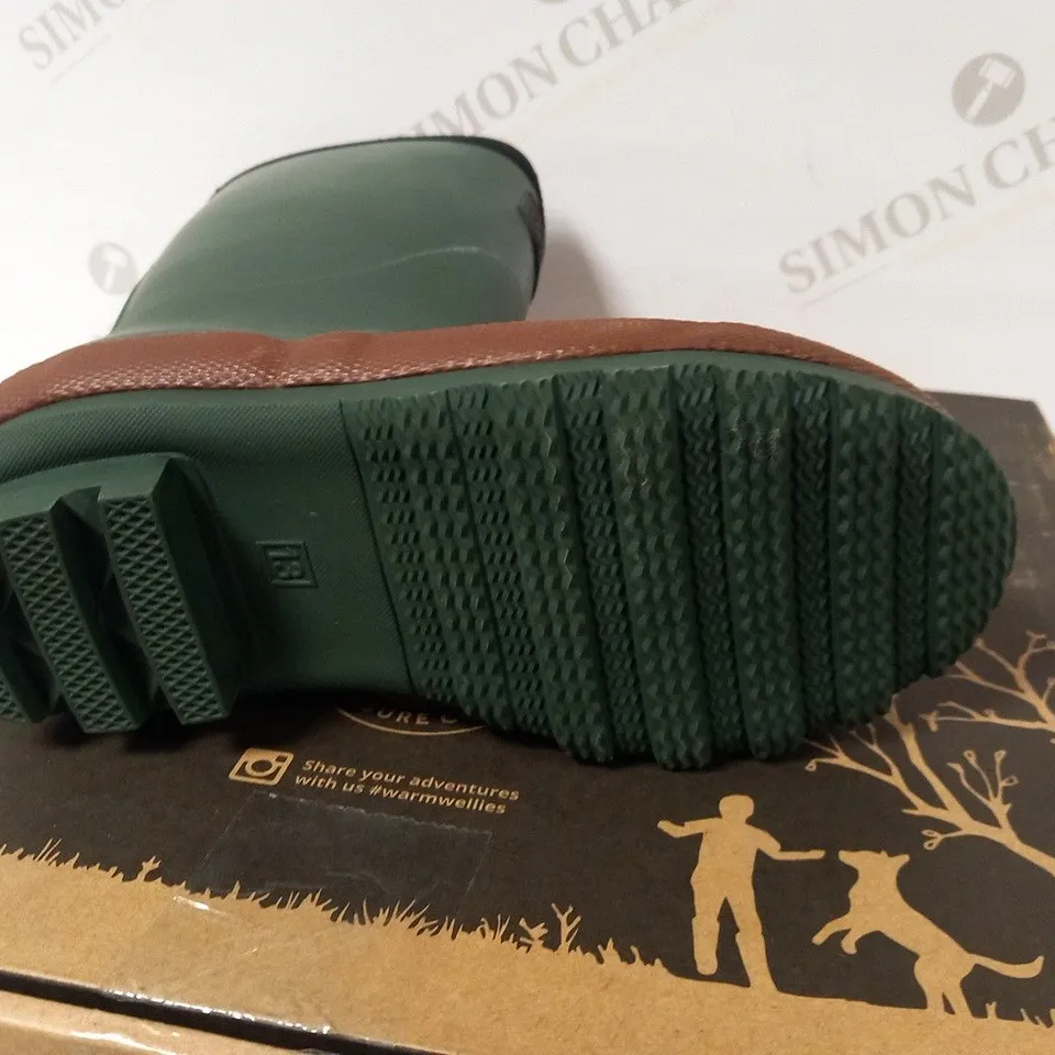 BOXED THE WARM WELLY COMPANY GREEN CHILDREN'S SIZE 13