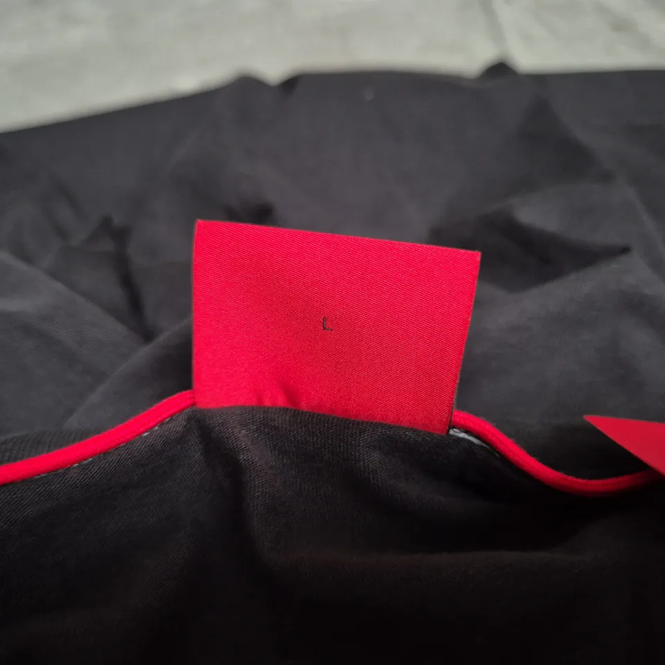 HUGO BLACK T-SHIRT WITH WHITE LOGO, SIZE L