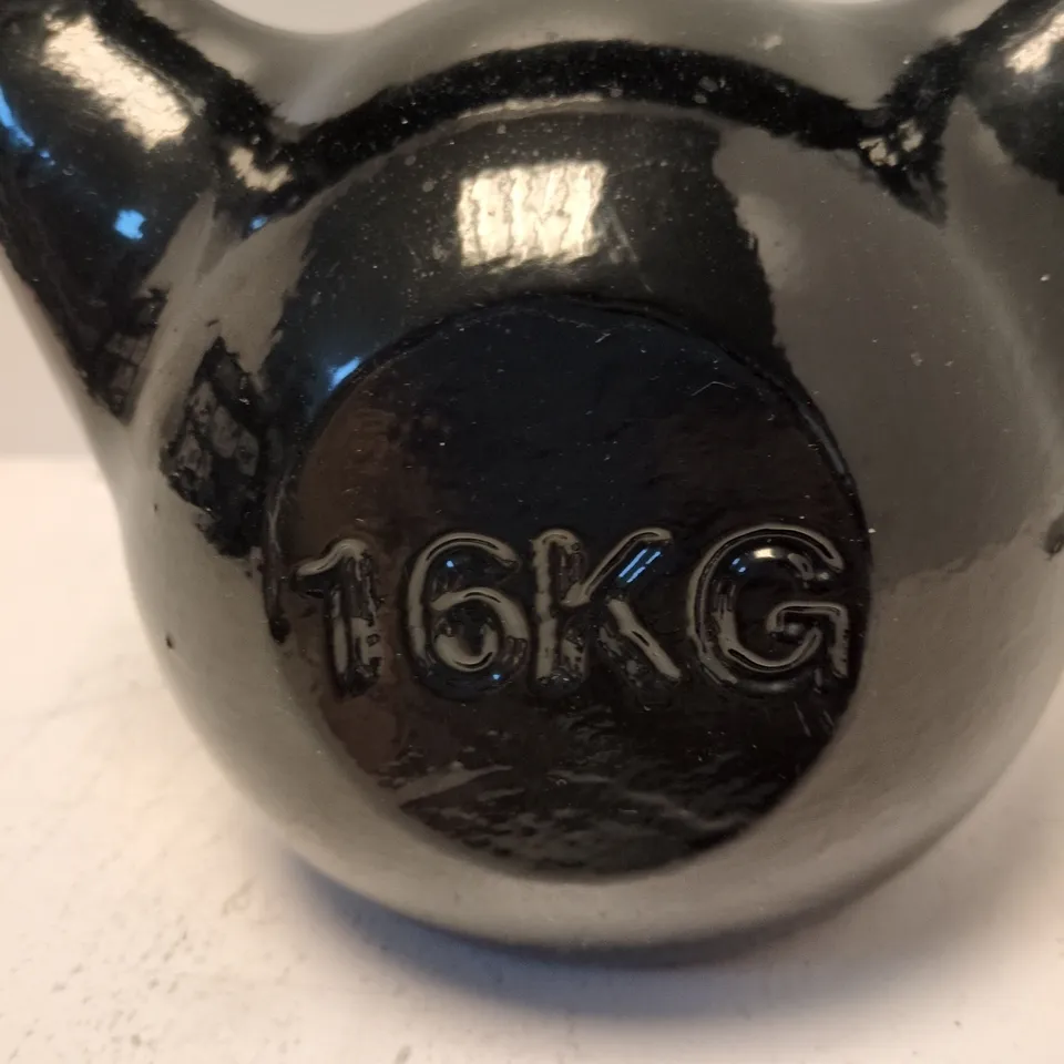 KETTLEBELL – 16KG, BLACK CAST-IRON