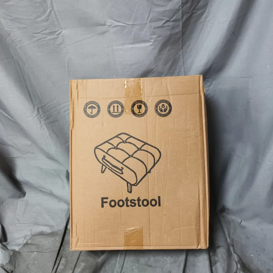 ORANGE LEATHER TUFTED FOOTSTOOL (OTTOMAN), WITH LEGS INSIDE FOR ASSEMBLY