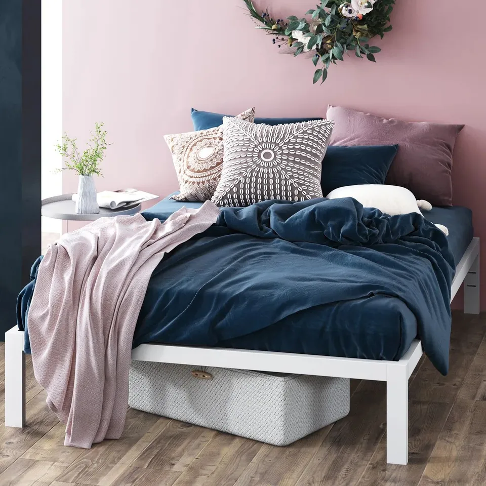 BOXED SIENA METAL PLATFORM BED FRAME - DOUBLE, WHITE (1 BOX)