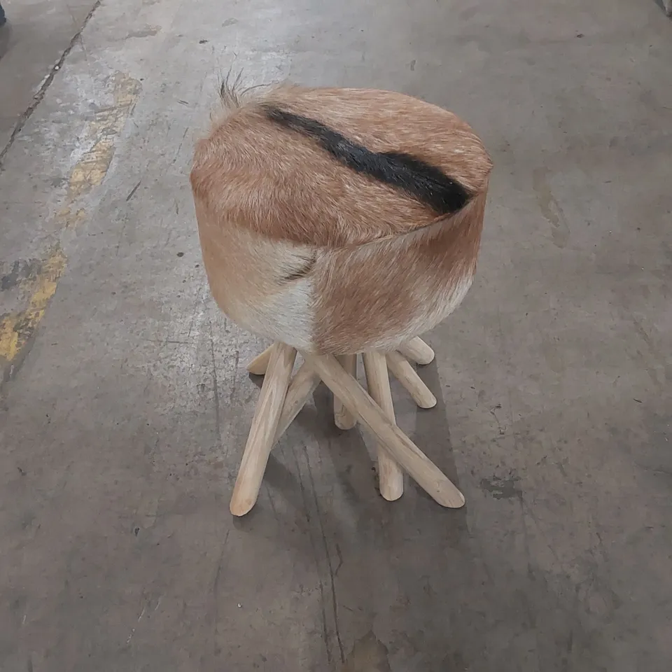 BOXED HOMESDIRECT365 GOATSKIN STOOL