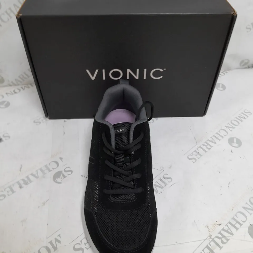 BOXED PAIR OF VIONIC BLACK MESH TRAINER SIZE 7 