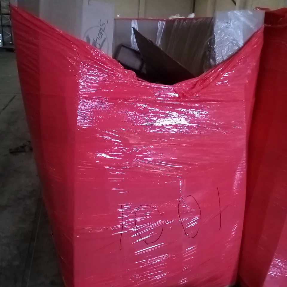 PALLET OF ASSORTED ITEMS INCLUDING TATKRAFT SPACE-SAVING CLOTHES STORAGE, CHILDREN'S TRICYCLE, STAINLESS STEEL FAUCET, 500MM SPIKED ROLLER, KIDS SCOOTER 