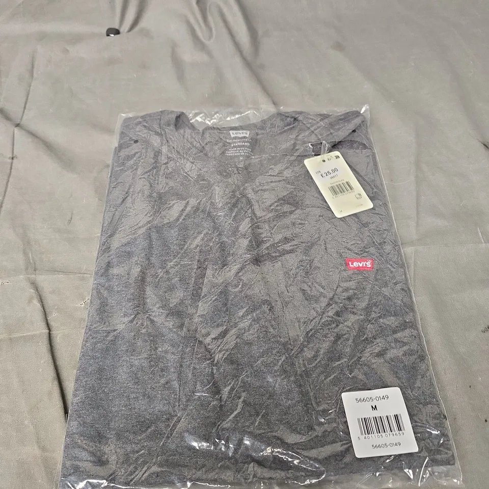 LEVIS GREY T-SHIRT SIZE M 