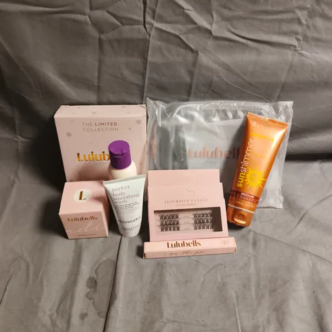 APPROXIMATEY 20 ASSORTED HEALTH AND BEAUTY PRODUCTS TO INCLUDE - LULUBELLS EYELASH RIBBONS - AUSSIE MOIST SHAMPOO - RIMMEL INSTANT TAN - ETC