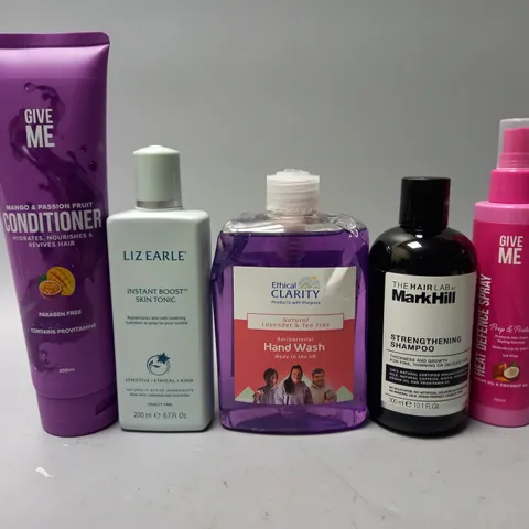 BOX OF APPROX 15 ASSORTED HEALTH AND BEAUTY ITEMS TO INCLUDE - GIVE ME CONDITIONER - GIVE ME HEAT DEFENCE SPRAY - LIZ EARLE SKIN TONIC ETC