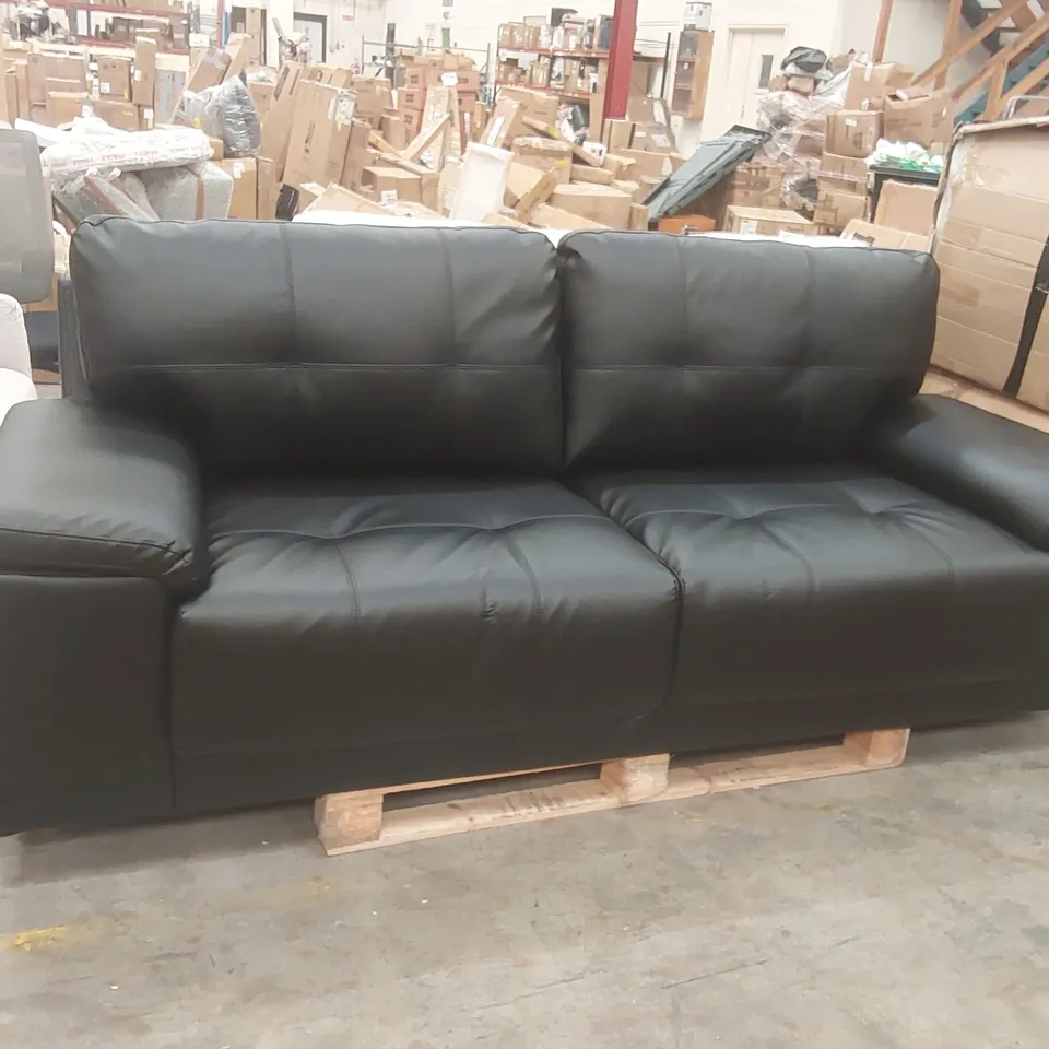 QUALITY DESIGNER FAUX LEATHER UPHOLSTERED 4-SEATER SOFA