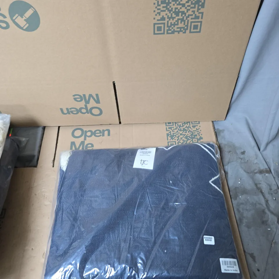 BOX OF FIVE SERENITY NIGHTS THROW AND PILLOWCASES IN BLUE WITH WHITE EMBROIDERY 