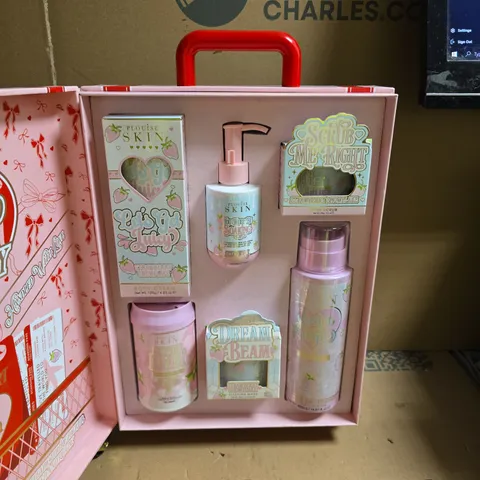 PLOUISE WRAPPED AND READY BATH AND BODY SUITCASE GIFT SET