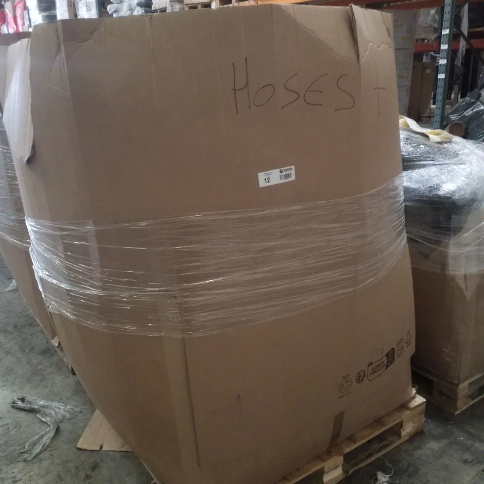 PALLET CONTAINING ASSORTED GARDEN HOSES & INFLATABLES