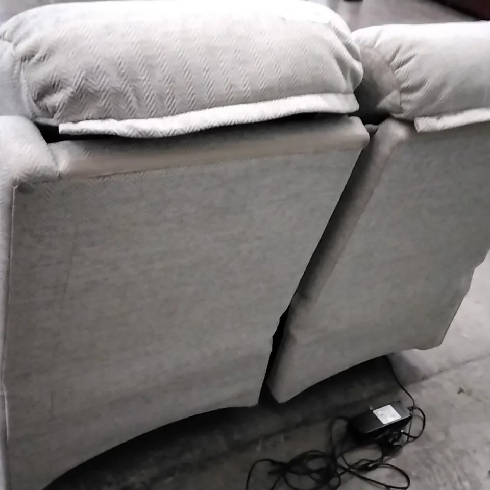 QUALITY BRITISH DESIGNER G PLAN MANUFACTURED NEWMARKET 2 SEATER ELECTRIC RECLINER DBL SOFA - CHEVRON MIST FABRIC