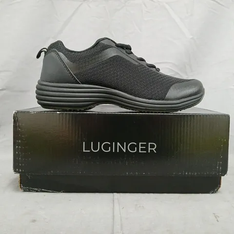 BOXED PAIR OF LUGINGER SHOES IN BLACK SIZE UK 4