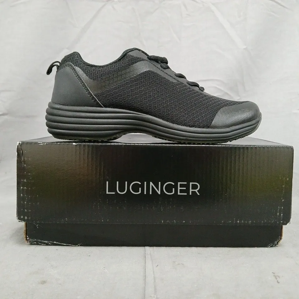 BOXED PAIR OF LUGINGER SHOES IN BLACK SIZE UK 4