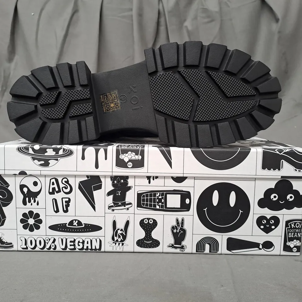 BOXED PAIR OF KOI VEGAN SIREN CHUNKY BOOTS IN BLACK UK SIZE 9