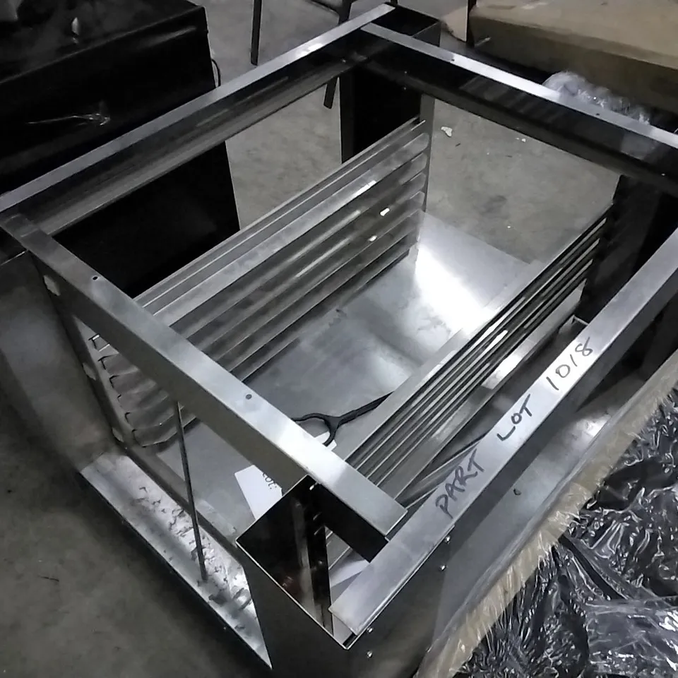 BASE UNIT FOR CATERING MACHINE WITH TRAY UNDER STORAGE 