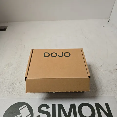 DOJO A920 CARD MACHINE β WHITE, BOXED WITH CHARGER
