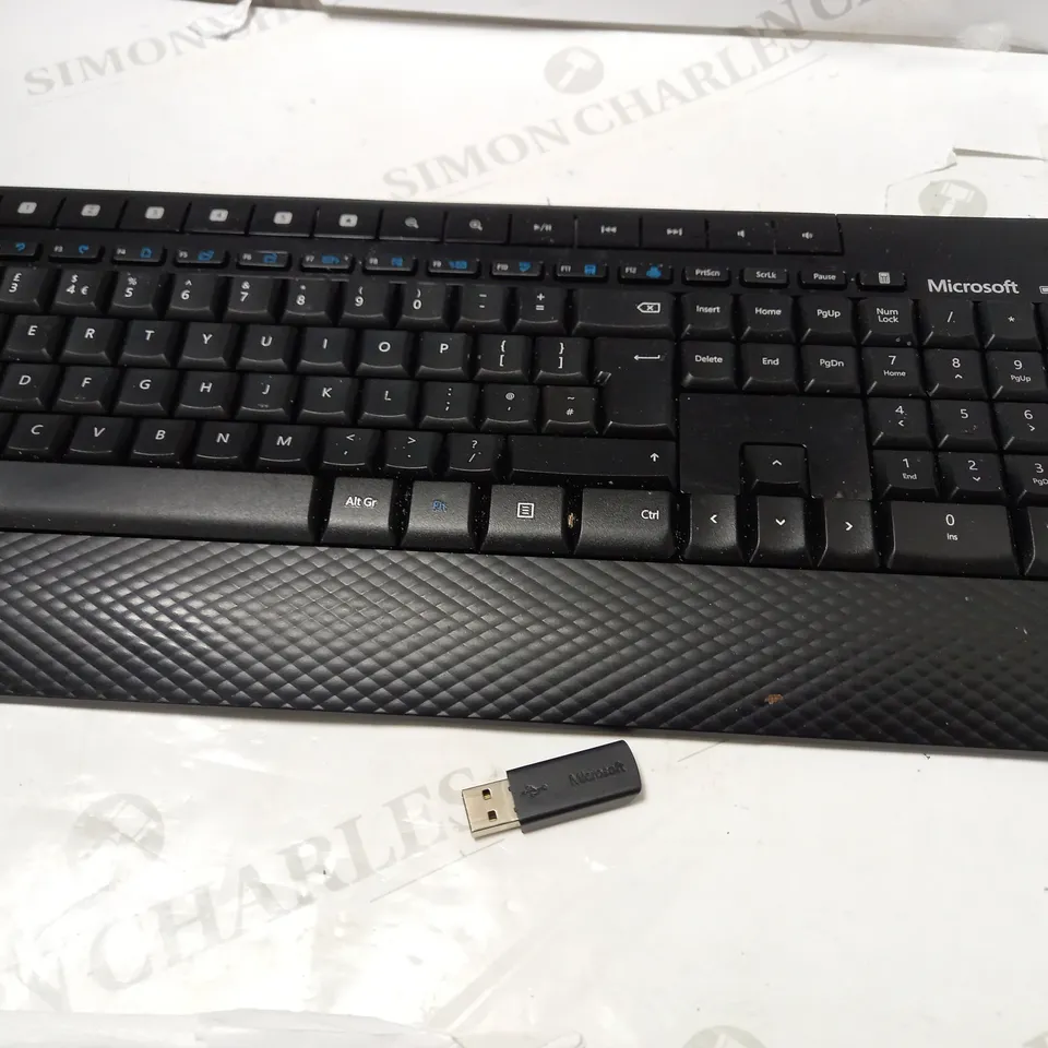 MICROSOFT WIRELESS DESKTOP 2000 KEYBOARD