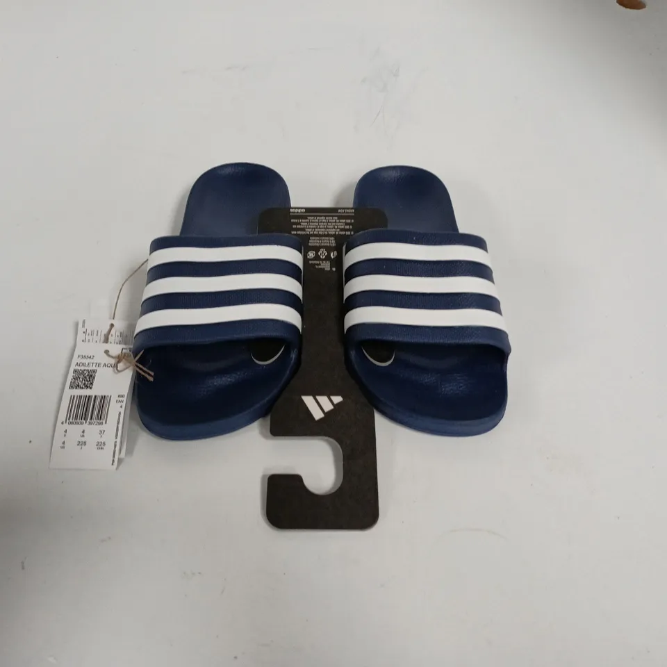 ADIDAS ADILETTE AQUA SLIDERS IN BLUE - UK 4