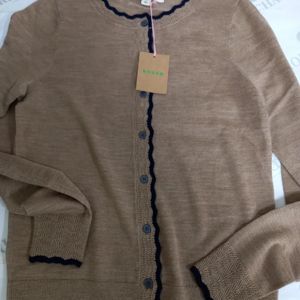 BODEN TAN THIN BUTTON UP TOP - XS