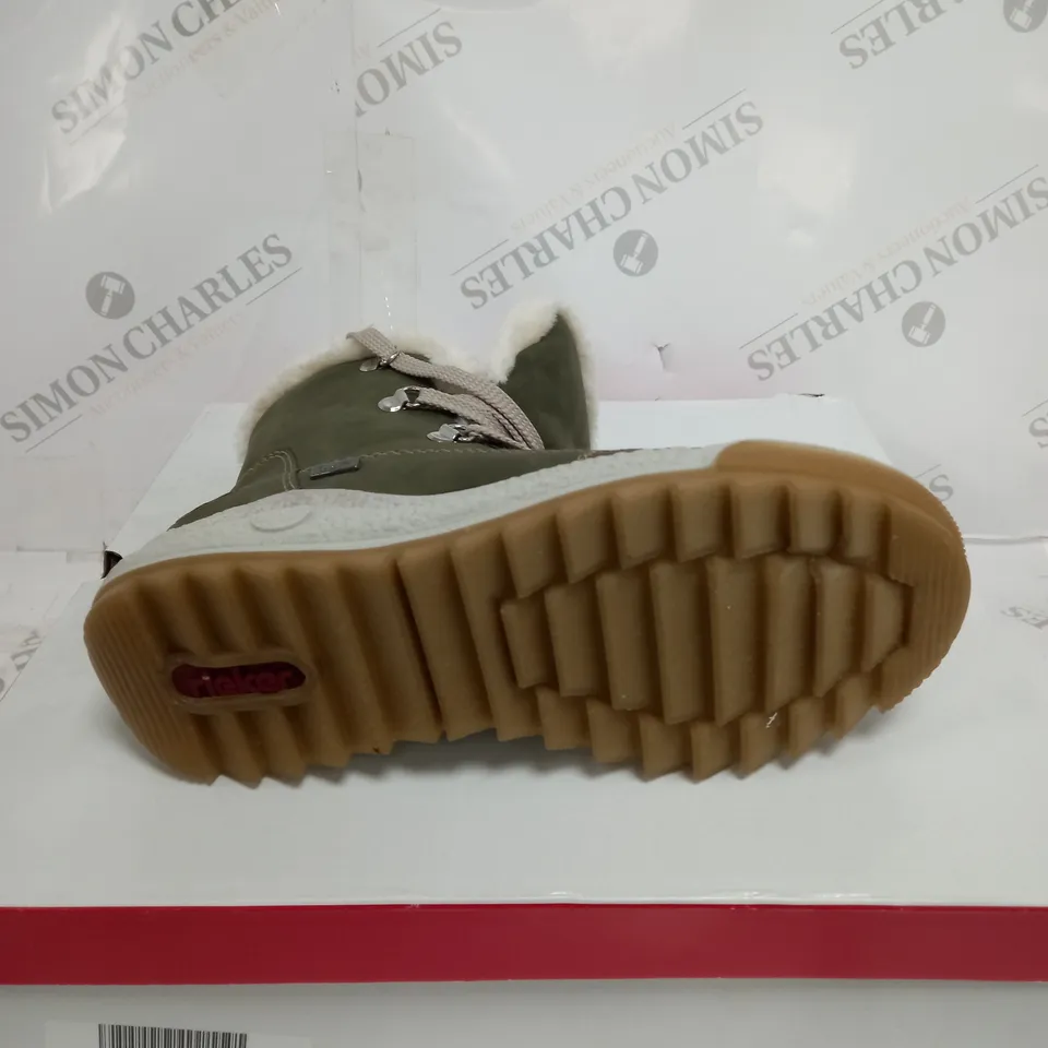 BOXED RIEKER ANTISTRESS WARM HIKING BOOTS, KHAKI - SIZE 4