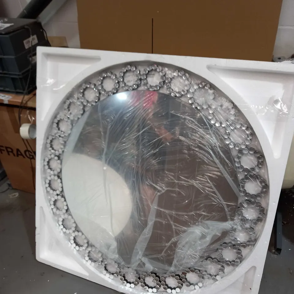 JM BY JULIEN MACDONALD CIRCULAR CRYSTAL WALL MIRROR - COLLECTION ONLY 