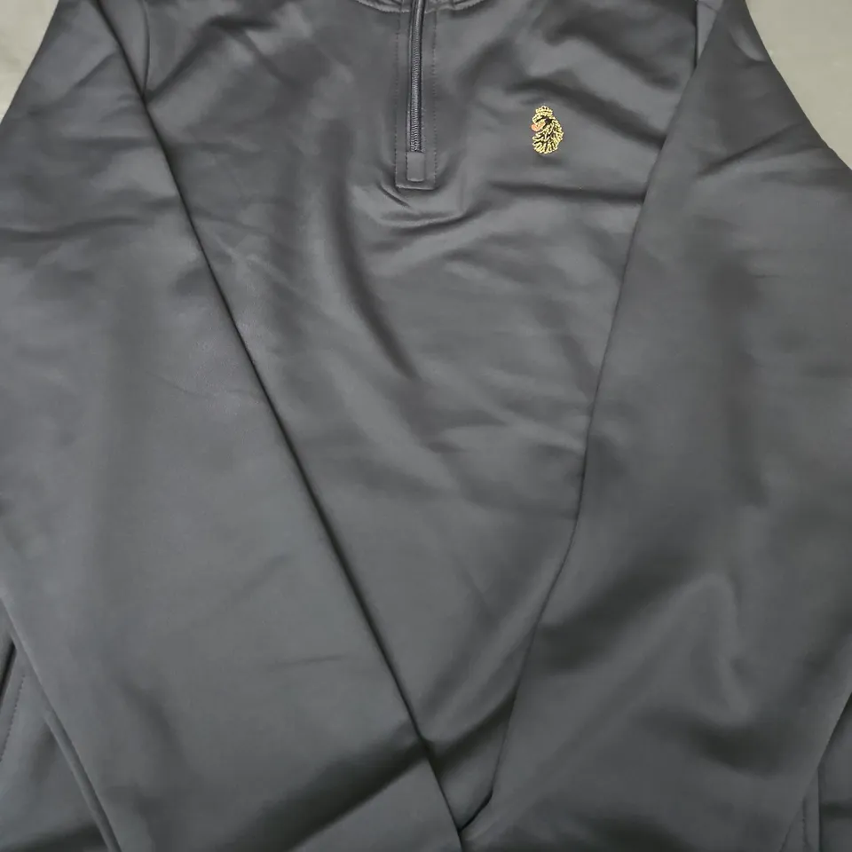 LUKE QUARTER-ZIP JACKET IN CHARCOAL SIZE MEDIUM