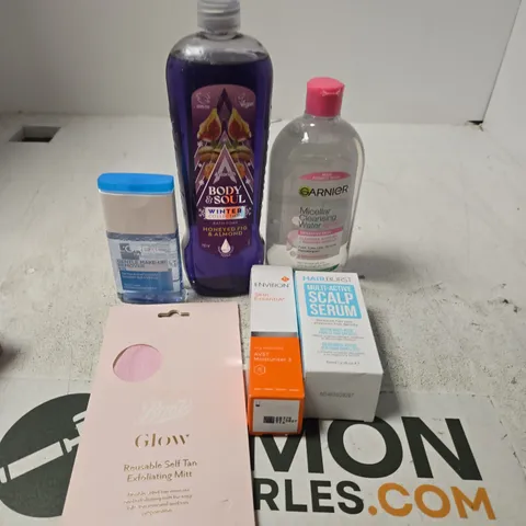 APPROXIMATELY 20 ASSORTED HEALTH & BEAUTY PRODUCTS TO INCLUDE SELF TAN MITT, MAKE UP REMOVER, CLEANSING WATER ETC 