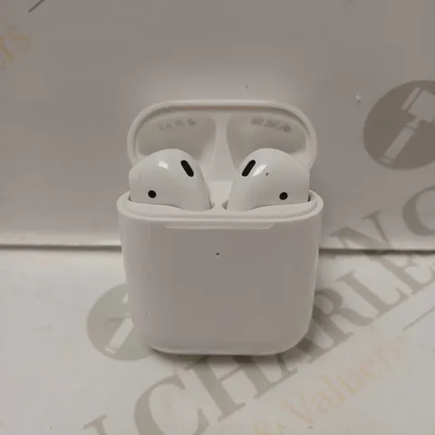 APPLE AIRPODS A1938