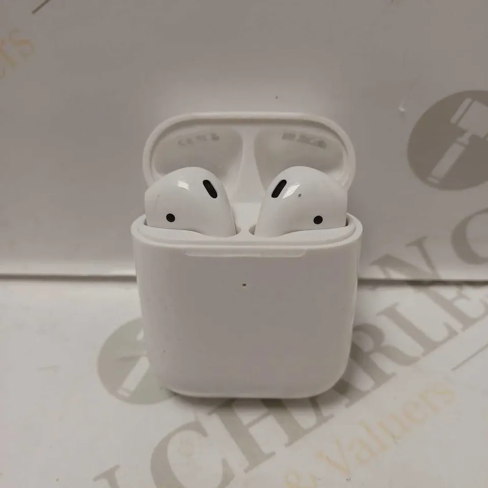 APPLE AIRPODS A1938