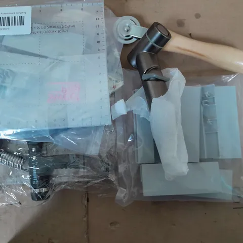 APPROXIMATELY 10 ASSORTED HOUSEHOLD ITEMS TOO INCLUDE RULERS - GRIPS - NOTE BOOK , ETC
