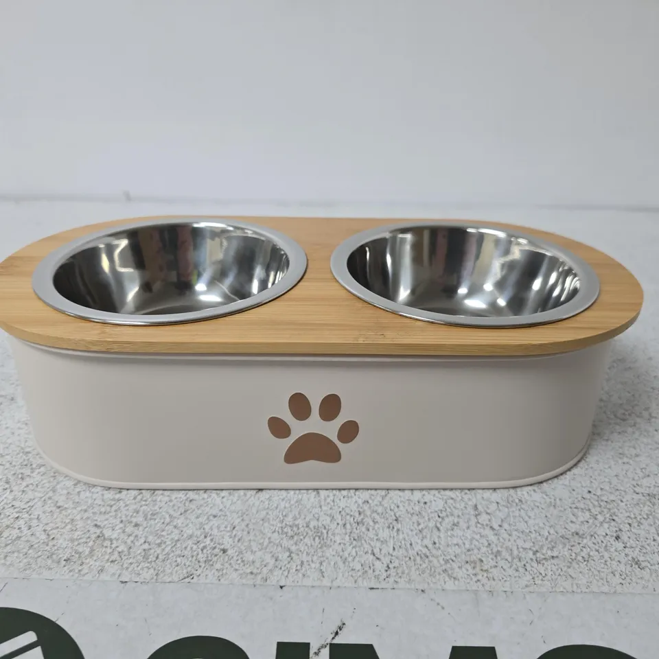 MICHELLE KEEGAN HOME PET FOOD & WATER