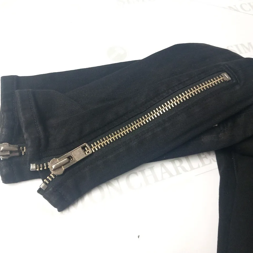 TEXTILE ELIZABETH AND JAMES COOPER MIDNIGHT JEANS SIZE 24