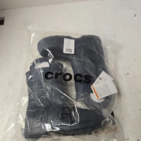 CROCS HANDLE IT RAIN BOOT – WOMEN'S UK 6 (EU 38-39) – SEALED IN PACKAGING