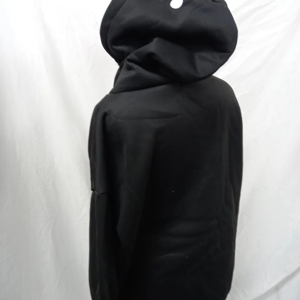 BLACK HOODED SHARK HEAD HOODIE WITH FLUFFY INSULATION ON INSIDE