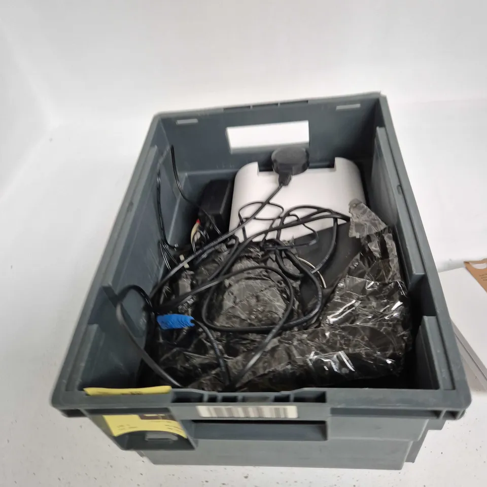 TOTE OF APPROXIMATELY 7 ASSORTED ITEMS TO INCLUDE: SKY ROUTER
