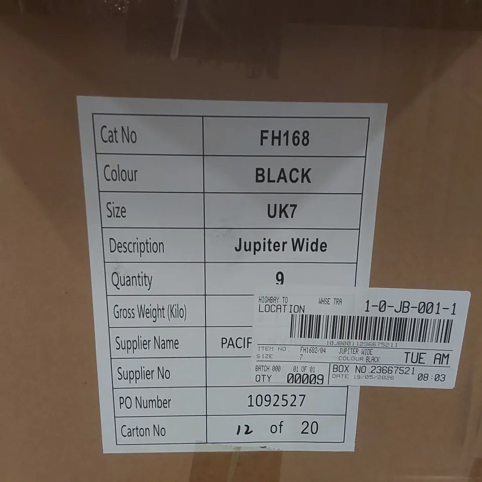 BOX CONTAINING APPROXIMATELY 9x BRAND NEW SIMPLY BE BLACK JUPITER WIDE SHOES - SIZE 7