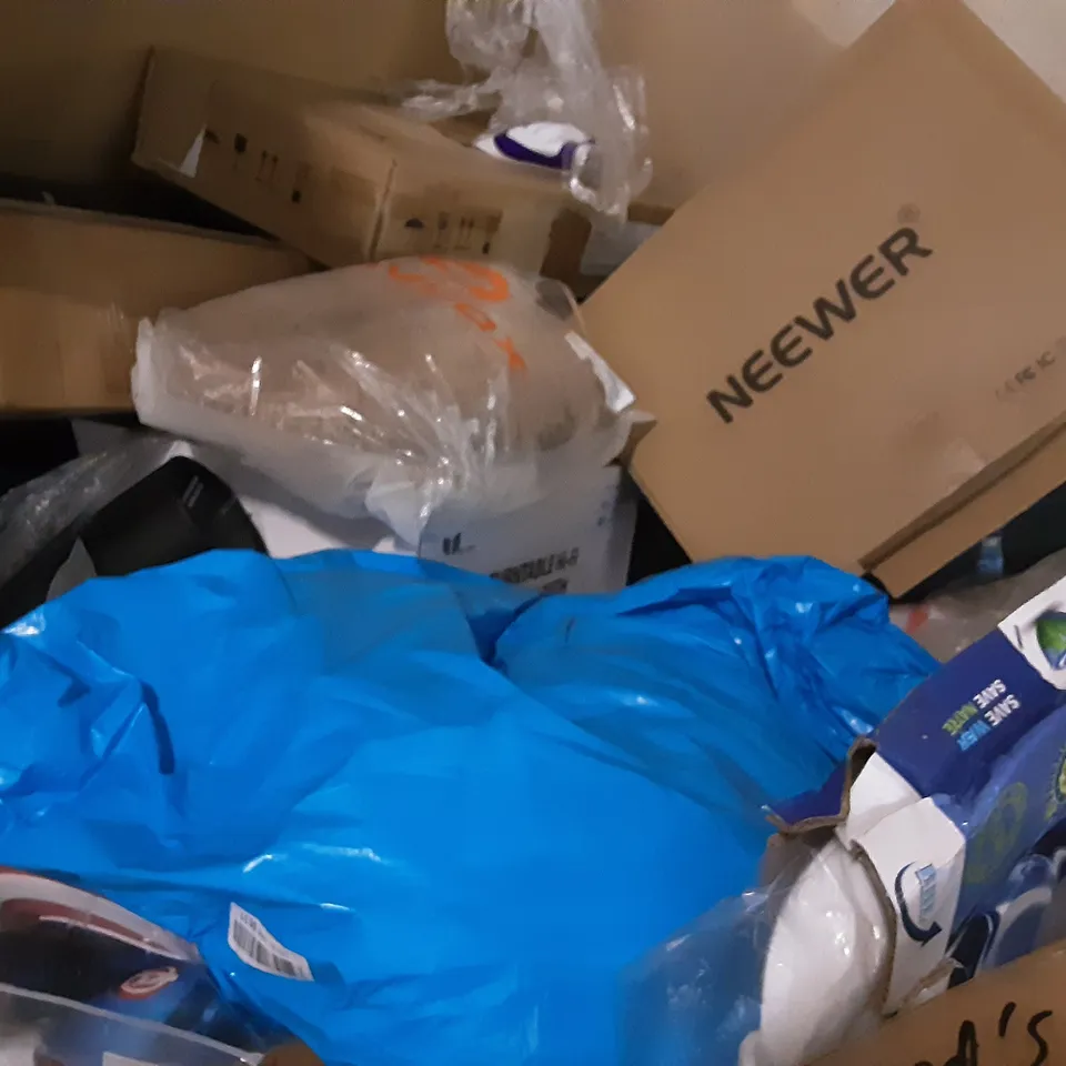 PALLET OF ASSORTED PRODUCTS INCLUDING NEEWER, POSTURE CUSHION, FOOT MASSAGER, BONSENKITCHEN COFFEE MAKER, GRAVITION PHOTON ARCHERY SET, BBL TOILET SEAT COVER