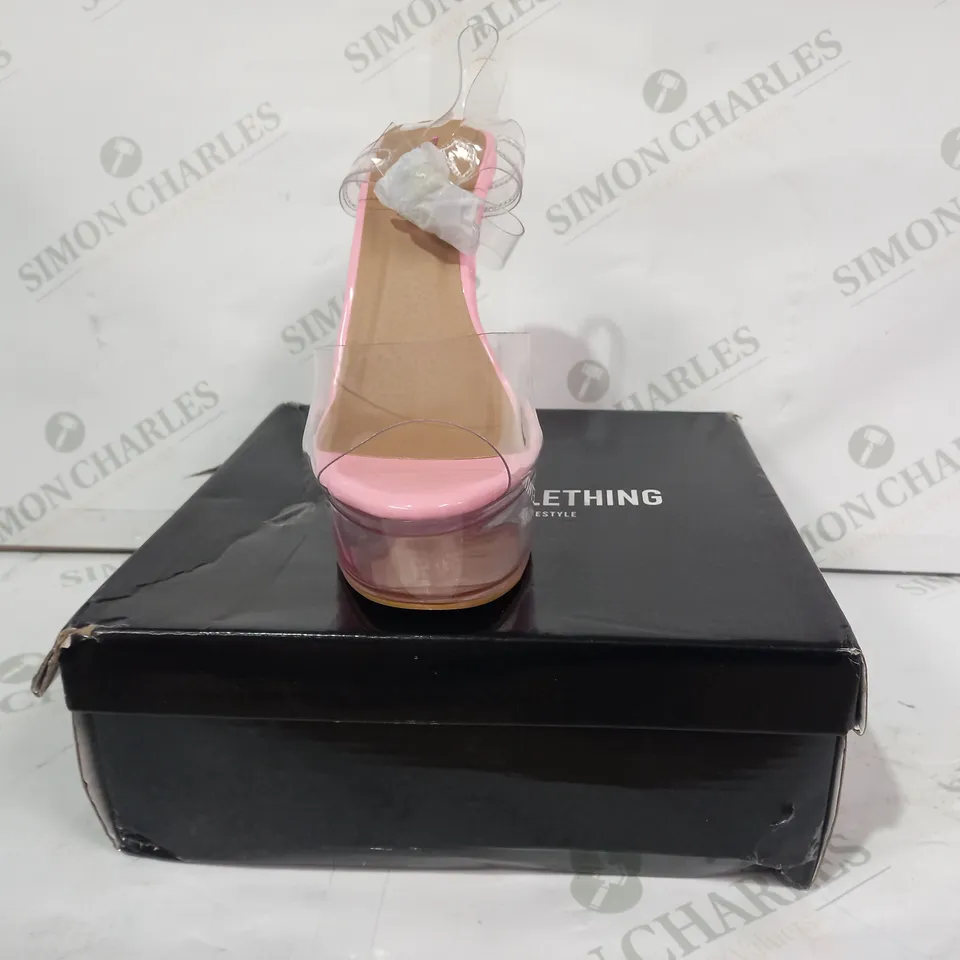 BOXED PAIR OF PRETTY LITTLE THING EXTREME CLEAR PLATFORM OPEN TOE SANDALS IN PINK EU SIZE 42