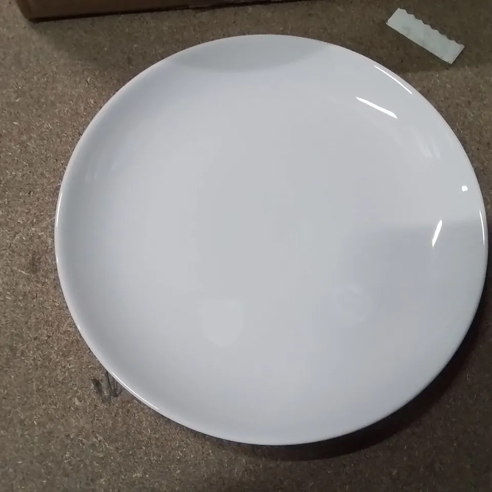 BOXED CHURCHILL EVOLVE PLATES APPROXIMATELY 12