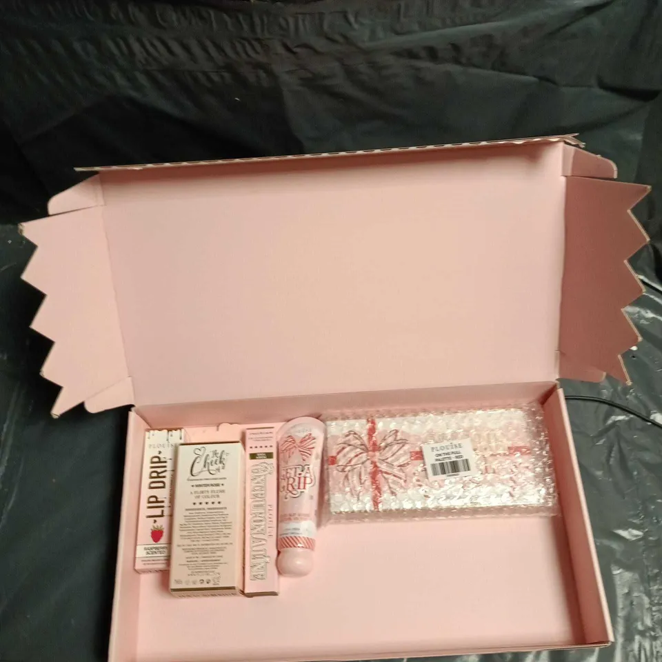 PLOUISE MAKE-UP BUNDLE