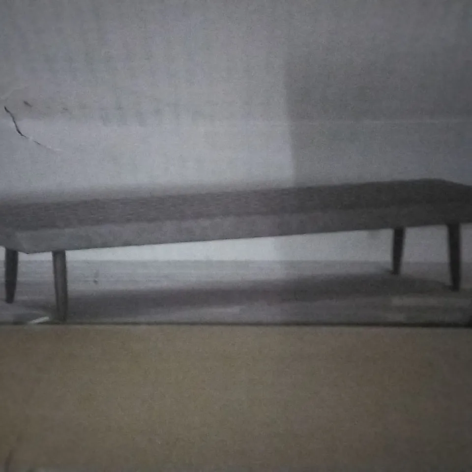 BOXED MONTREAL DINING BENCH 