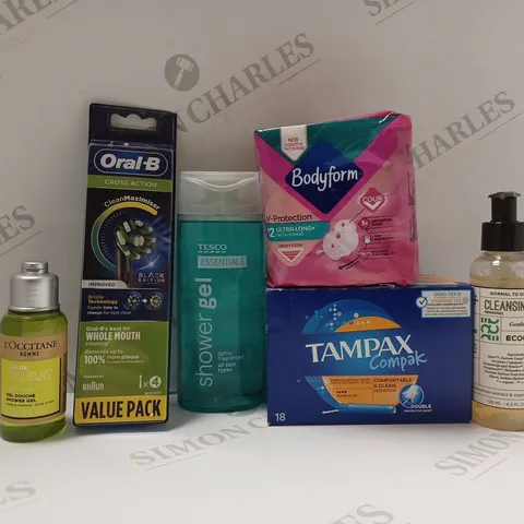BOX OF APPROX 20 ASSORTED HEALTH AND BEAUTY ITEMS TO INCLUDE - ORAL B CRPSS ACTION TOOTHBRUSH HEADS - CLEANSING GEL - L'OCCITANE HOMME EAU DE CEDRAT ECT