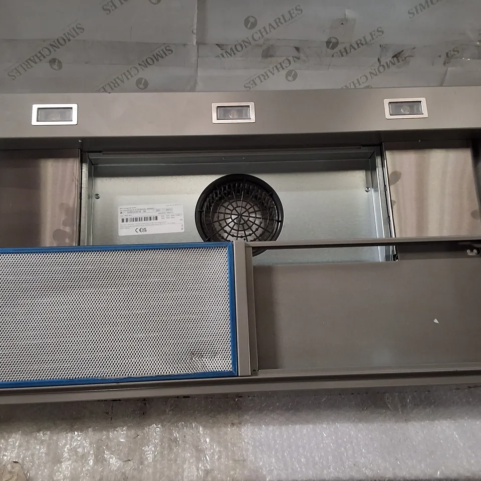 UNBOXED BSH KITCHEN EXTRACTOR HOOD (HBDLNB1V) – STAINLESS STEEL
