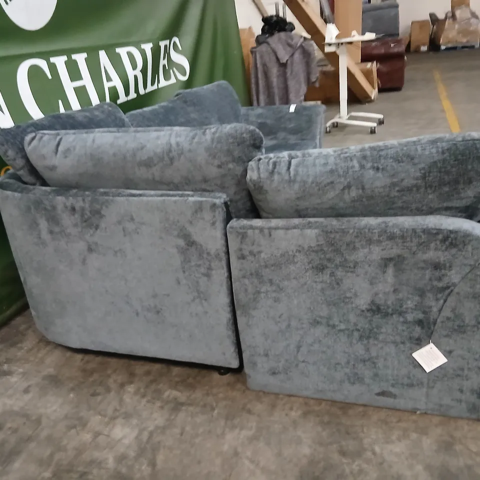 GREY FABRIC SECTIONAL SOFA WITH CHAISE — L-SHAPED CORNER COUCH (VERIFY MODEL)