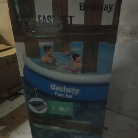 BOXED BESTWAY 12FT POOL FAST SET WITH FILTER PUMP