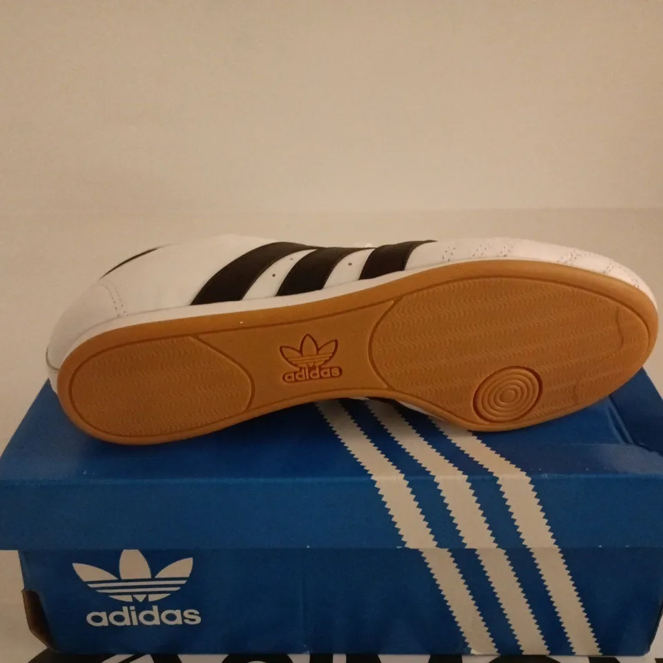 ADIDAS TAEKWONDO WHITE/BLACK TRAINER WOMENS UK 8 BOXED