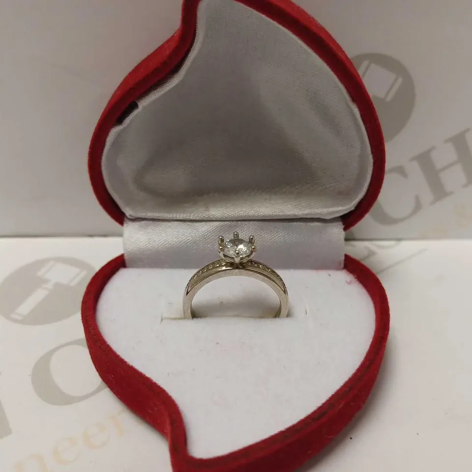 DESIGNER SILVER DIAMANTE CLAW RING 