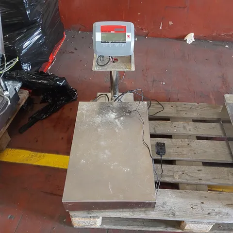 OHAUS DEFENDER 3000 BENCH SCALE WITH T31P DISPLAY